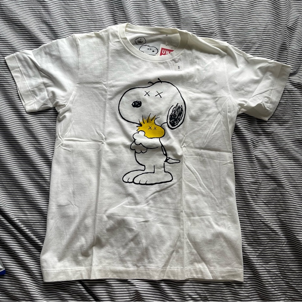 Kaws x Uniqlo Snoopy Graphic T-Shirt